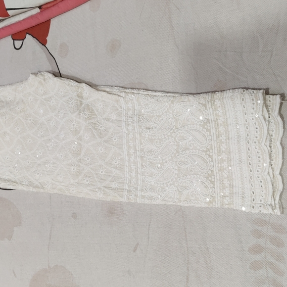 Chikankari kurta with plazo - Picture 3 of 8